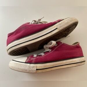 Converse Kids Burgundy Canvas Sneakers / Size 10C / GUC